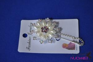 FJ0069fashion beautiful flower brooch with diamond
