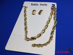 FJ0106Golden chain necklace and earrings jewelry