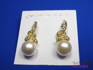 FJ0150Fashion Golden and diamond earrings