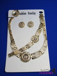 FJ0182Golden chain necklace and earrings jewelry