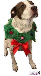 DC0103 Christmas Wreath Neck Scrunchie Dog Costume